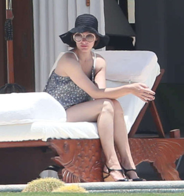 Milla Jovovich pic #889622
