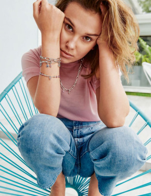 Millie Bobby Brown – Pandora Me Collection Summer 2020
