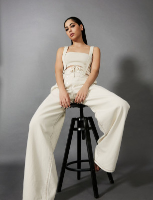 Mina El Hammani-Elle,March 2022