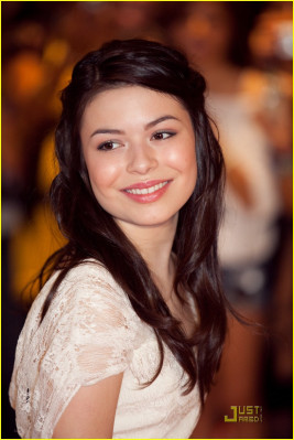 photo 6 in Miranda Cosgrove gallery [id186492] 2009-09-14 00:00:00