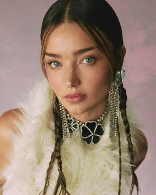 Miranda Kerr by Greg Swales for Harper&#039;s Bazaar Greece (November 2021)