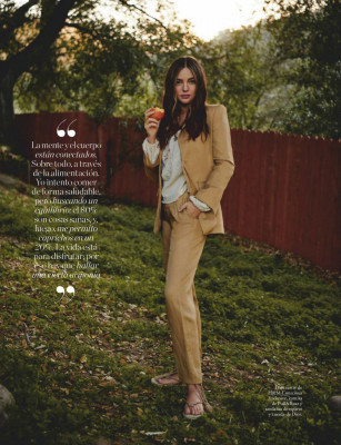 Miranda Kerr – ELLE Spain April 2020
