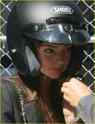 photo 11 in Miranda Kerr gallery [id132109] 2009-02-02 00:00:00