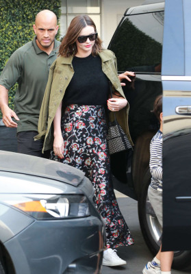 Miranda Kerr Leaving Epione Salon in Los Angeles