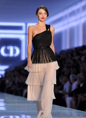 photo 28 in Miranda Kerr gallery [id424484] 2011-10-03 00:00:00