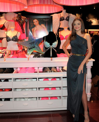 photo 24 in Miranda Kerr gallery [id441912] 2011-12-01 00:00:00