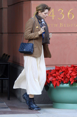 Mischa Barton pic #445226