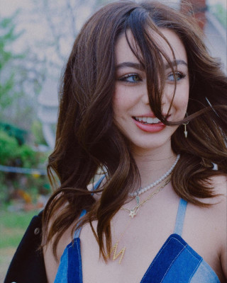 Mishka Silva pic #1293790