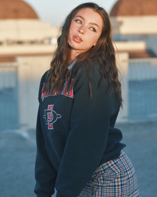 Mishka Silva pic #1293765