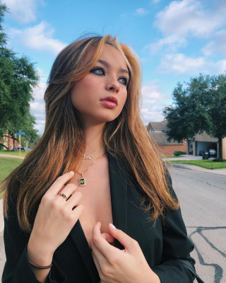 Mishka Silva pic #1293785