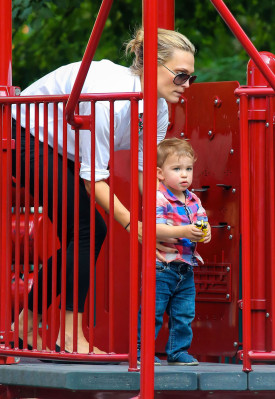 photo 5 in Molly Sims gallery [id664544] 2013-09-23 00:00:00