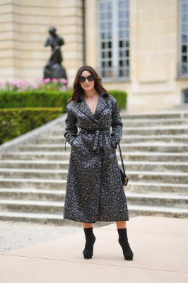  Monica Bellucci - Dior : Front Row - Paris Fashion Week | July 05, 2021 