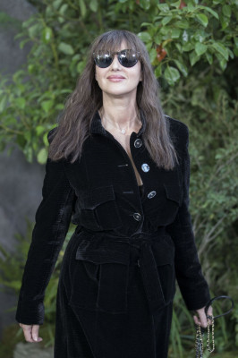 Monica Bellucci – Chanel Fashion Show, PFW in Paris