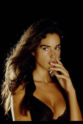 Monica Bellucci for 'La Riffa' Photoshooting (1991)