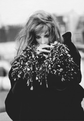photo 28 in Mylene Farmer gallery [id723574] 2014-04-27 00:00:00