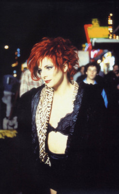 photo 6 in Mylene Farmer gallery [id14878] -0001-11-30 00:00:00