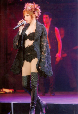 photo 5 in Mylene Farmer gallery [id48709] -0001-11-30 00:00:00