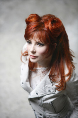 photo 3 in Mylene Farmer gallery [id449088] 2011-12-23 00:00:00