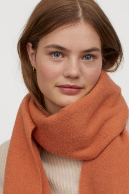 MYRTHE BOLT for H&amp;M, December 2019