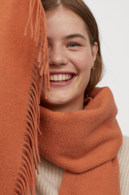 MYRTHE BOLT for H&amp;M, December 2019