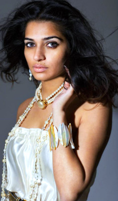 Nadia Ali