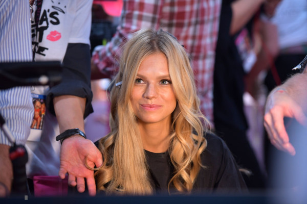 Nadine Leopold – 2018 Victoria’s Secret Fashion Show Backstage in NYC