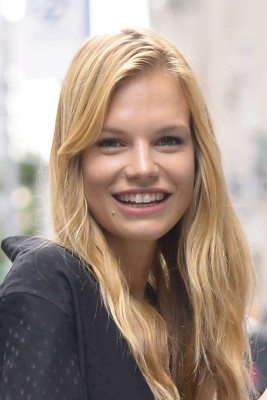 Nadine Leopold pic #1094563