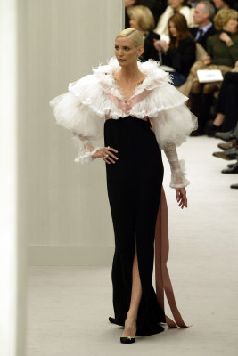 Nadja Auermann for Chanel Haute Couture SS 2004