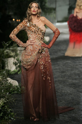 Nadja Auermann for Christian Dior Haute Couture FW 2005
