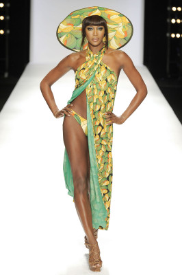 photo 4 in Naomi Campbell gallery [id725643] 2014-05-06 00:00:00