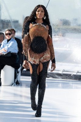 Alexander McQueen Spring/Summer 2023 Fashion Show in Paris