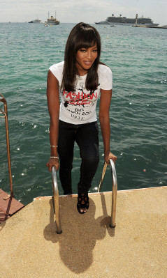 photo 26 in Naomi Campbell gallery [id578298] 2012-11-10 00:00:00