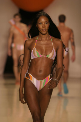 photo 9 in Naomi Campbell gallery [id721032] 2014-04-19 00:00:00