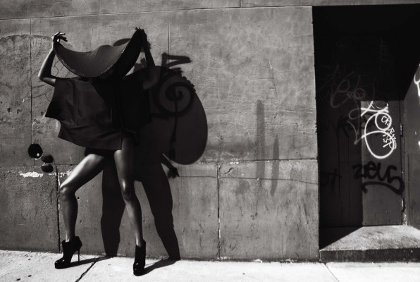 NAOMI CAMPBELL WEARS FASHION FORWARD OUTFITS FOR I-D