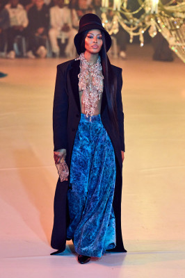Off-White Fall/Winter 2022 Fashion show in Paris