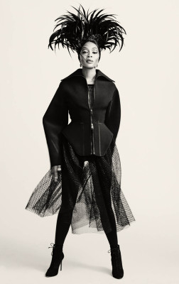 NAOMI CAMPBELL WEARS FASHION FORWARD OUTFITS FOR I-D