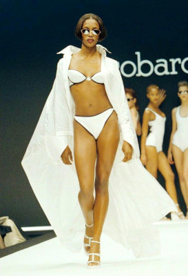 photo 16 in Naomi Campbell gallery [id703317] 2014-02-25 00:00:00