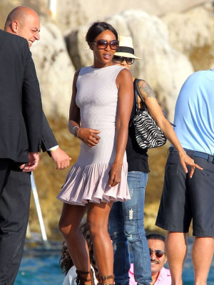 photo 14 in Naomi Campbell gallery [id577806] 2012-11-07 00:00:00