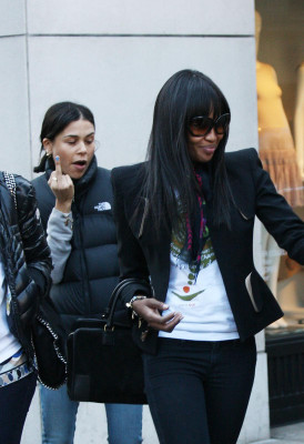 photo 4 in Naomi Campbell gallery [id571005] 2012-10-15 00:00:00