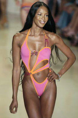 photo 5 in Naomi Campbell gallery [id1287961] 2021-01-27 00:00:00