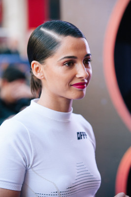 Naomi Scott - &quot;Aladdin&quot; Premiere in Paris - With Fans || 2019