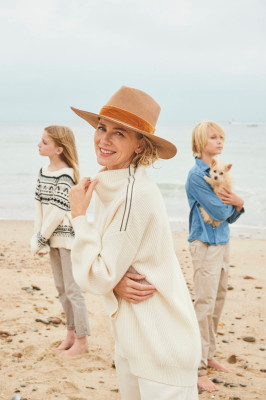 Naomi Watts &amp; Family by Ben Watts for Hamptons || 2020