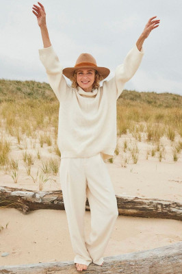 Naomi Watts &amp; Family by Ben Watts for Hamptons || 2020