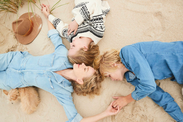 Naomi Watts &amp; Family by Ben Watts for Hamptons || 2020