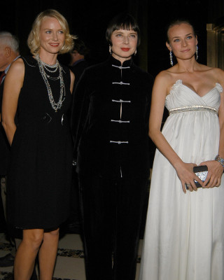Naomi Watts pic #227139