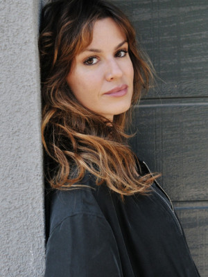 Natalia Avelon