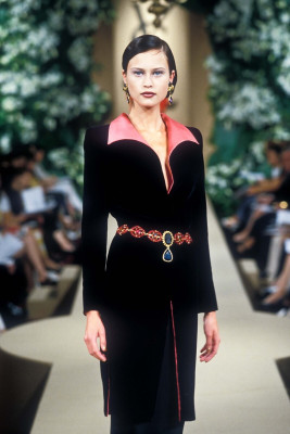 Natalia Semanova ~ Yves Saint Laurent Fall/Winter Haute Couture 1997