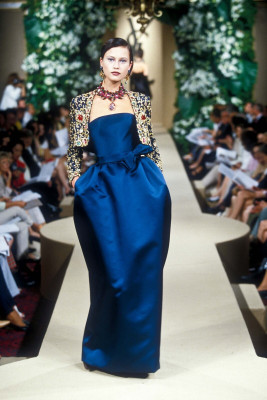 Natalia Semanova ~ Yves Saint Laurent Fall/Winter Haute Couture 1997