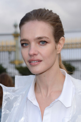 Natalia Vodianova - Louis Vuitton Show at Paris Fashion Week 01/17/2019