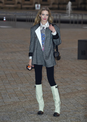 Natalia Vodianova - Louis Vuitton S/S 2022 Show in Paris